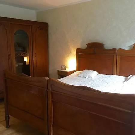 Elegante Mit Kaminofen Im Thueringer Wald Manebach